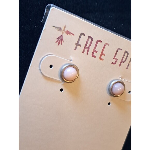 Peyote Bird Light Pink Round Gemstone 0.25" Sterling Silver Stud Earring NWT - Picture 3 of 6